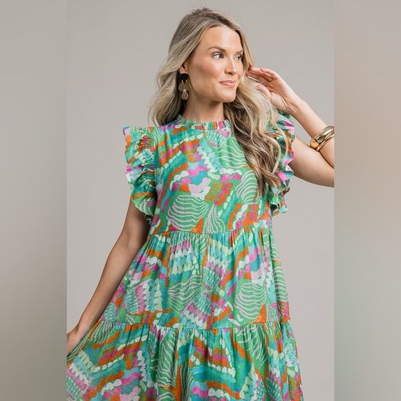 Green Pattern Dress - Picture 2 of 8